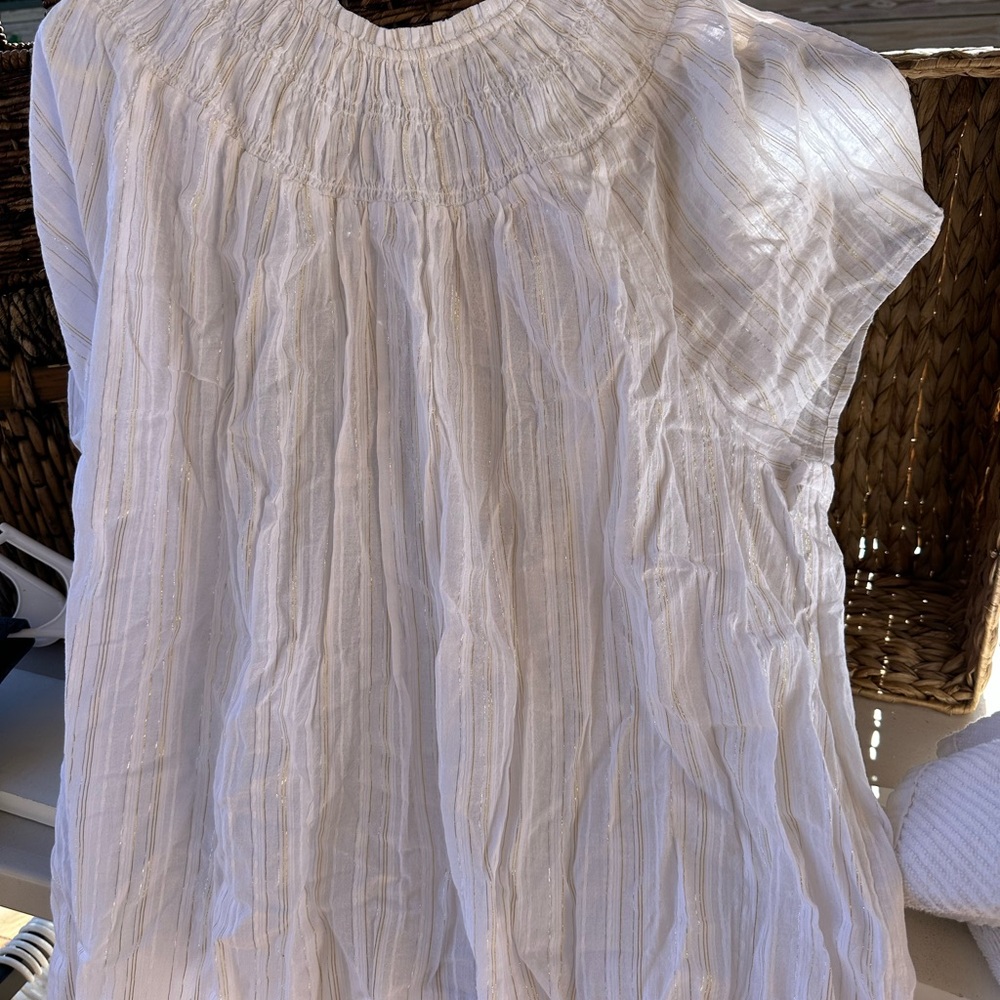 LOFT White and Gold Textured Top